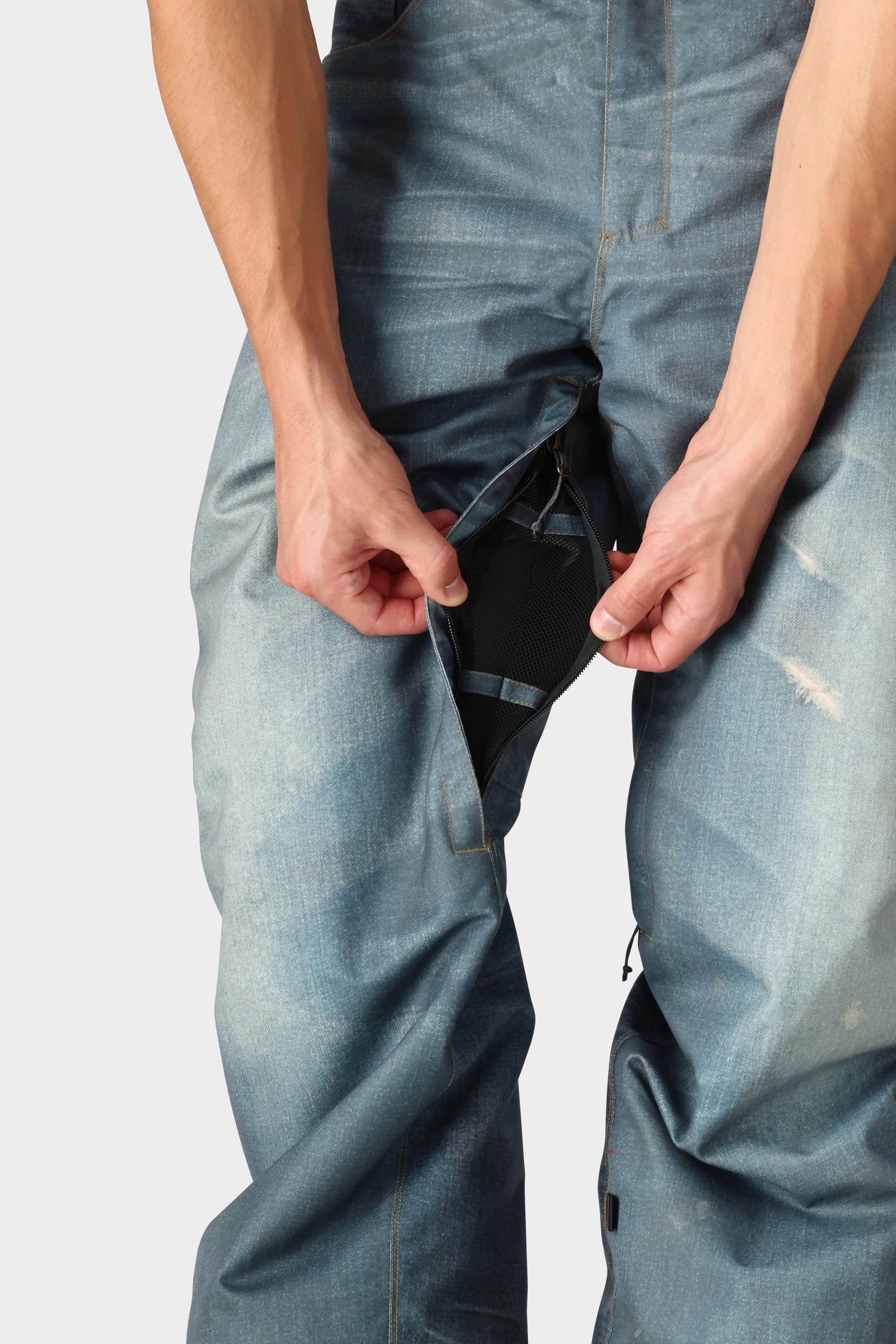 686 Men s Deconstructed Denim Pant 686