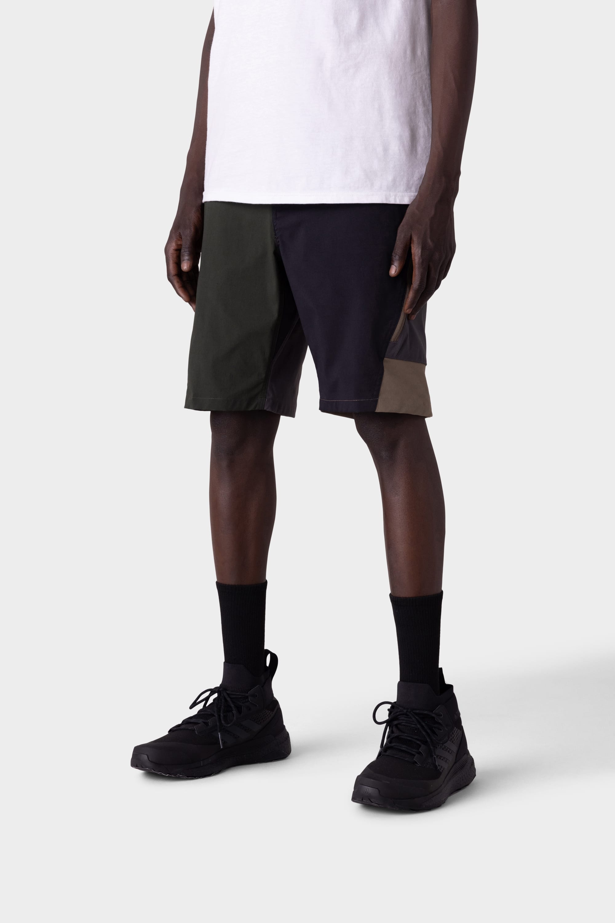 686 deals cargo Shorts *SOLDOUT*